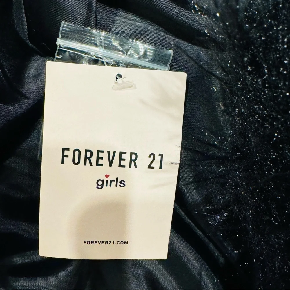 Forever 21 Girls  Faux Fur Jacket Size 7/8 New With Tag Black